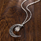 Margaret - Collar con Colgante de Perla y Diseño Inspirado en la Luna