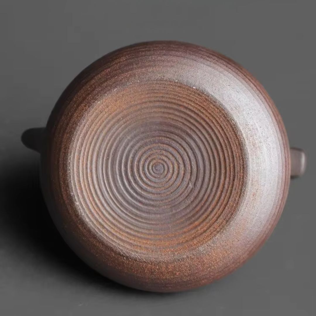 Tetera de Cerámica con Soporte Térmico para Momentos de Té Relajantes en Casa