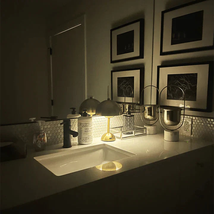 Lámpara de mesa moderna