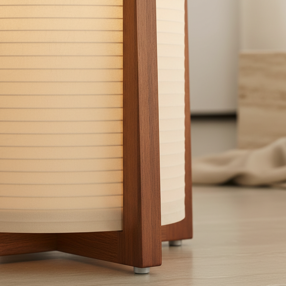 Hajime — Lámpara de Pie Tradicional Japonesa Elegante con Pantalla de Tela Blanca para Sala de Estar