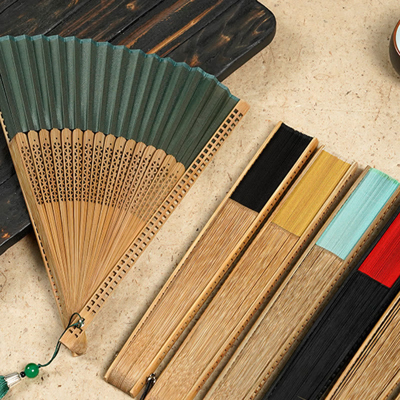 Abanico de Bambú y Seda – plegable, con borla