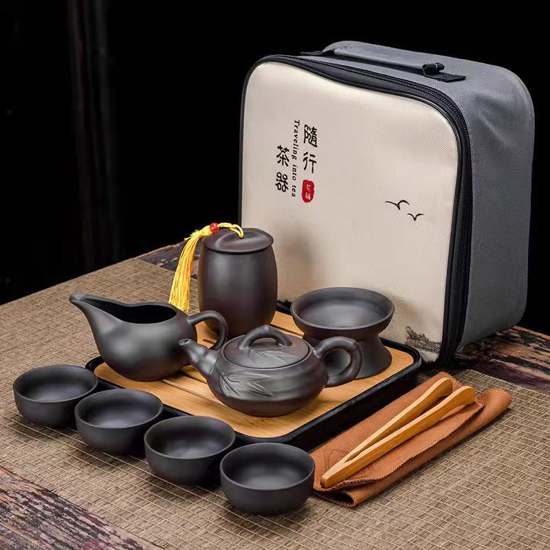SteepCase - Juego de té de 9 piezas para viajar con estuche de almacenamiento y acabado oscuro
