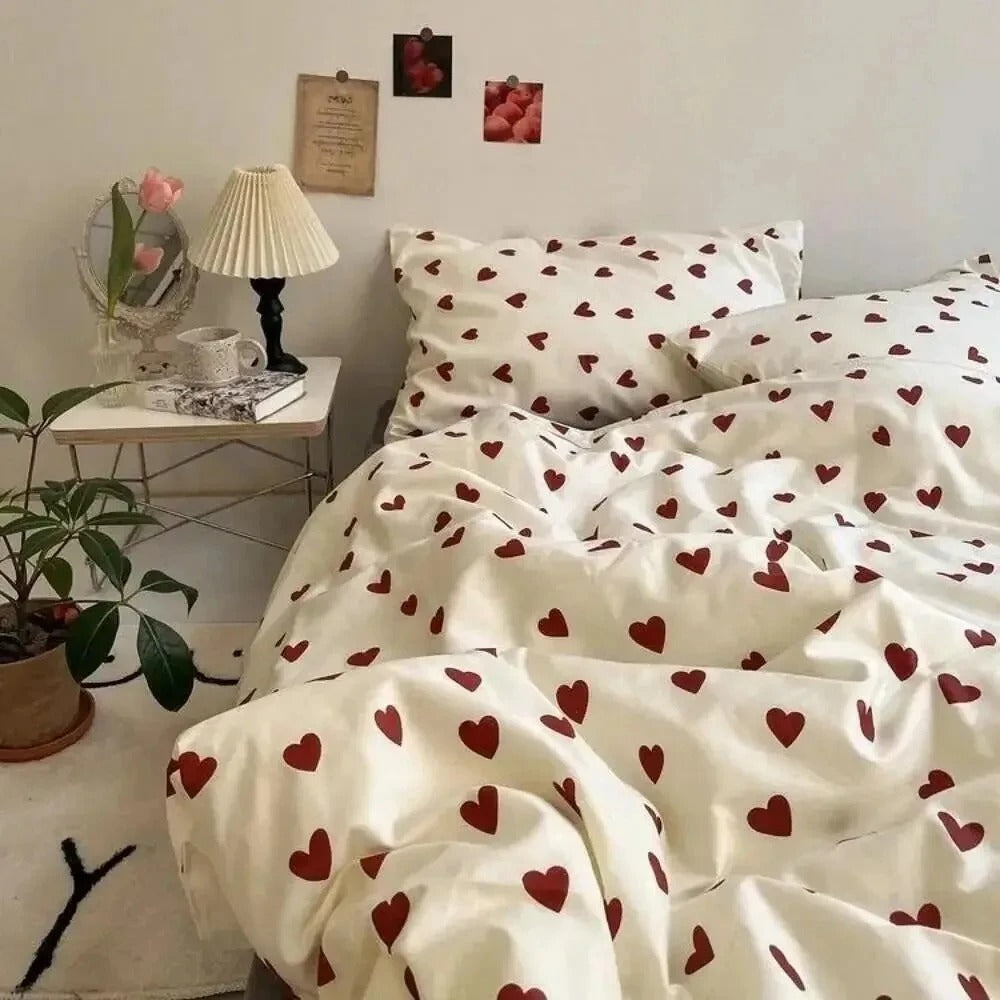 Corazón de Terciopelo – Funda nórdica suave y transpirable con un discreto estampado de corazones para acogedoras habitaciones