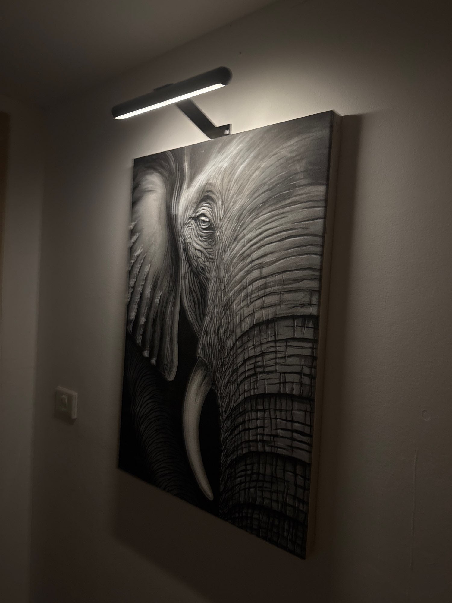 ArtGlow Iluminación LED Inalámbrica para Pinturas – Lámpara de Pared Recargable con Control Remoto, Luz Regulable