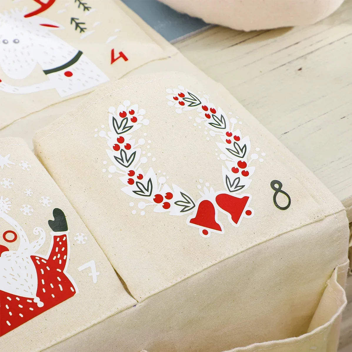 Calendario de adviento con 24 bolsas de lienzo para niños – Decoración navideña colgante en multicolor