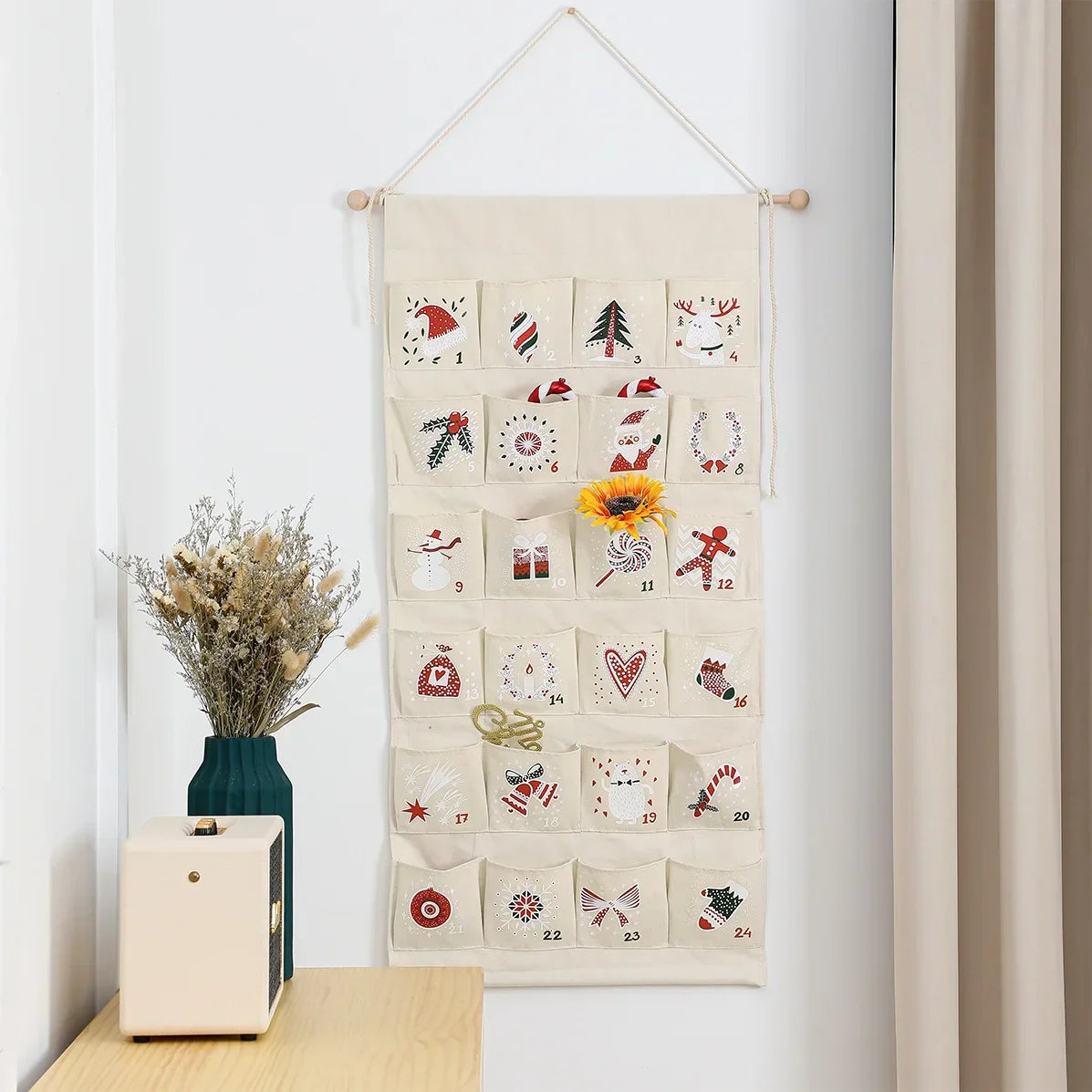 Calendario de adviento con 24 bolsas de lienzo para niños – Decoración navideña colgante en multicolor