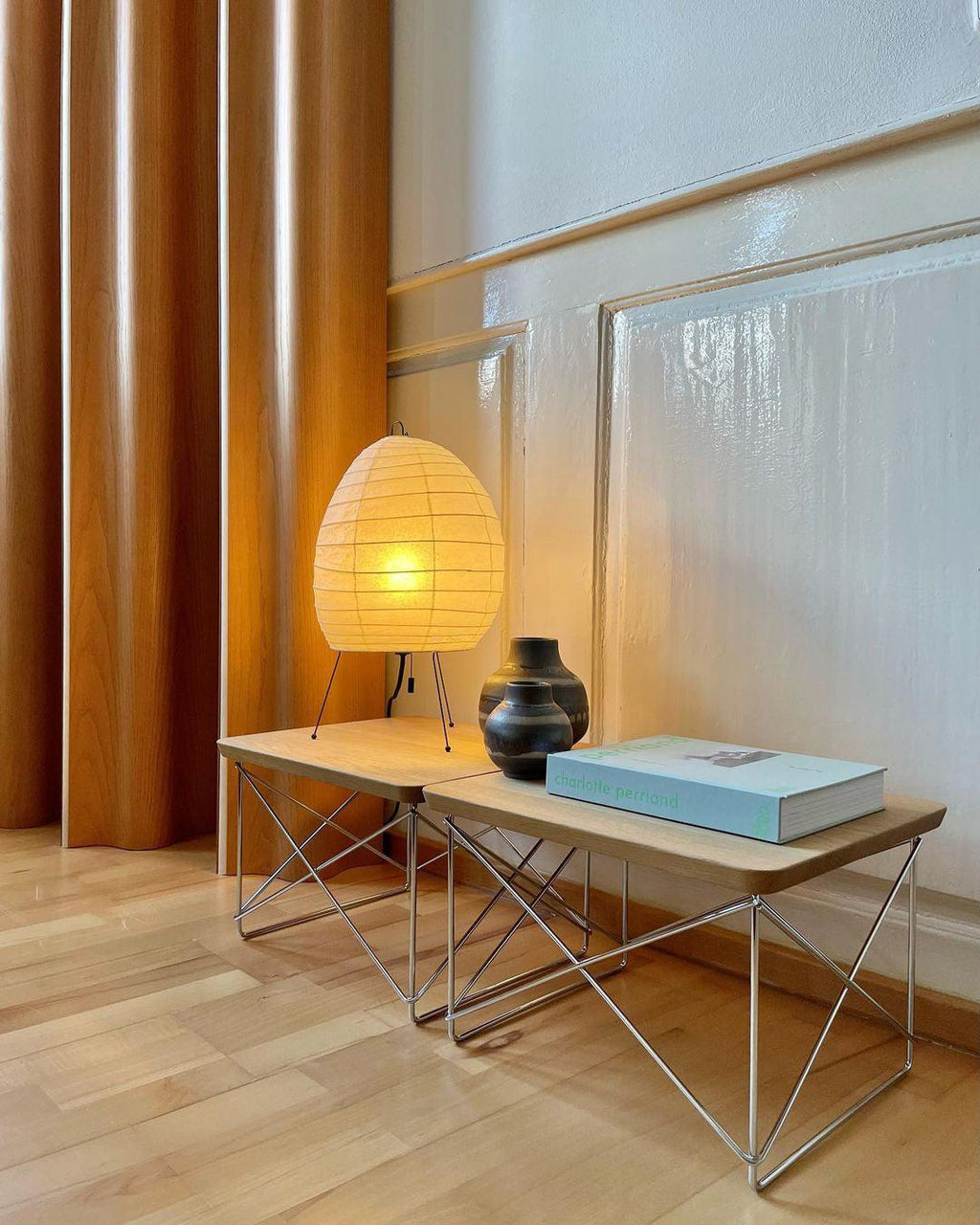 Lámpara de Mesa Akari Washi - Elegante Lámpara de Mesita con Suave Brillo Ambiental