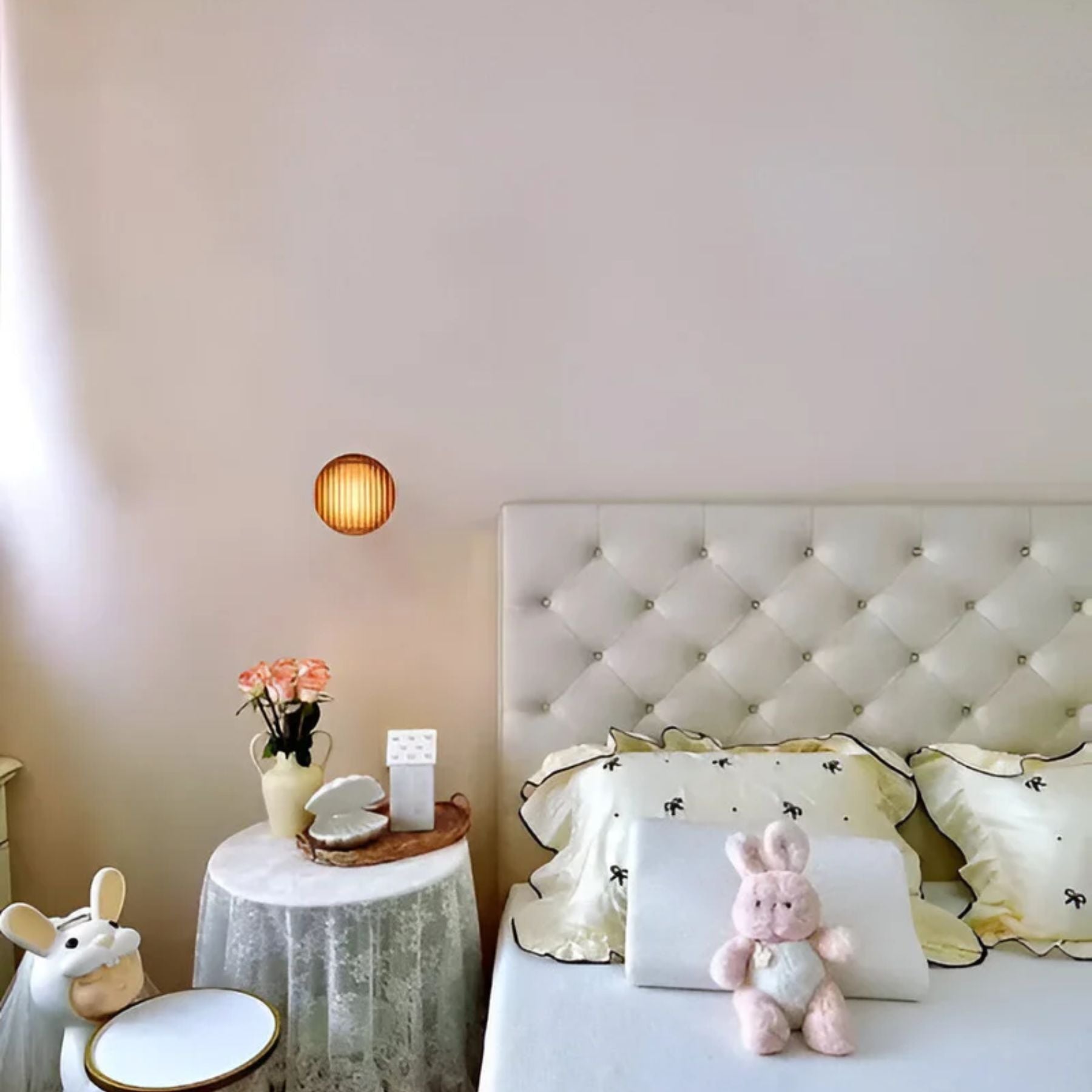 Aplique de pared redondo moderno Ambrelo con vidrio ámbar