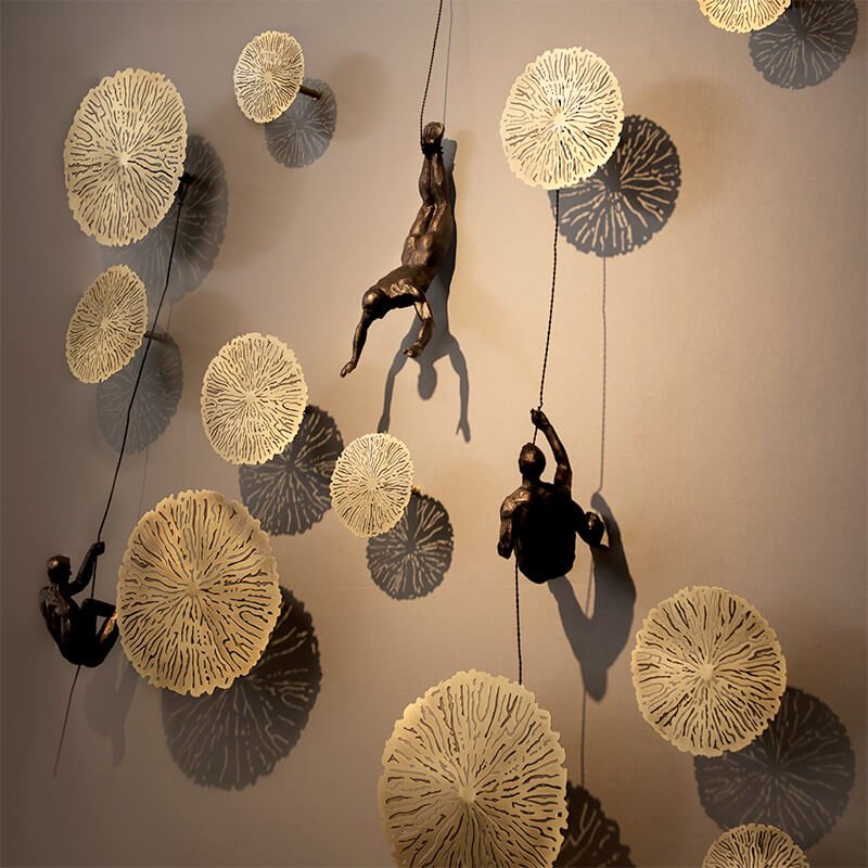 MONORA – Escultura de pared escaladora hecha a mano de resina
