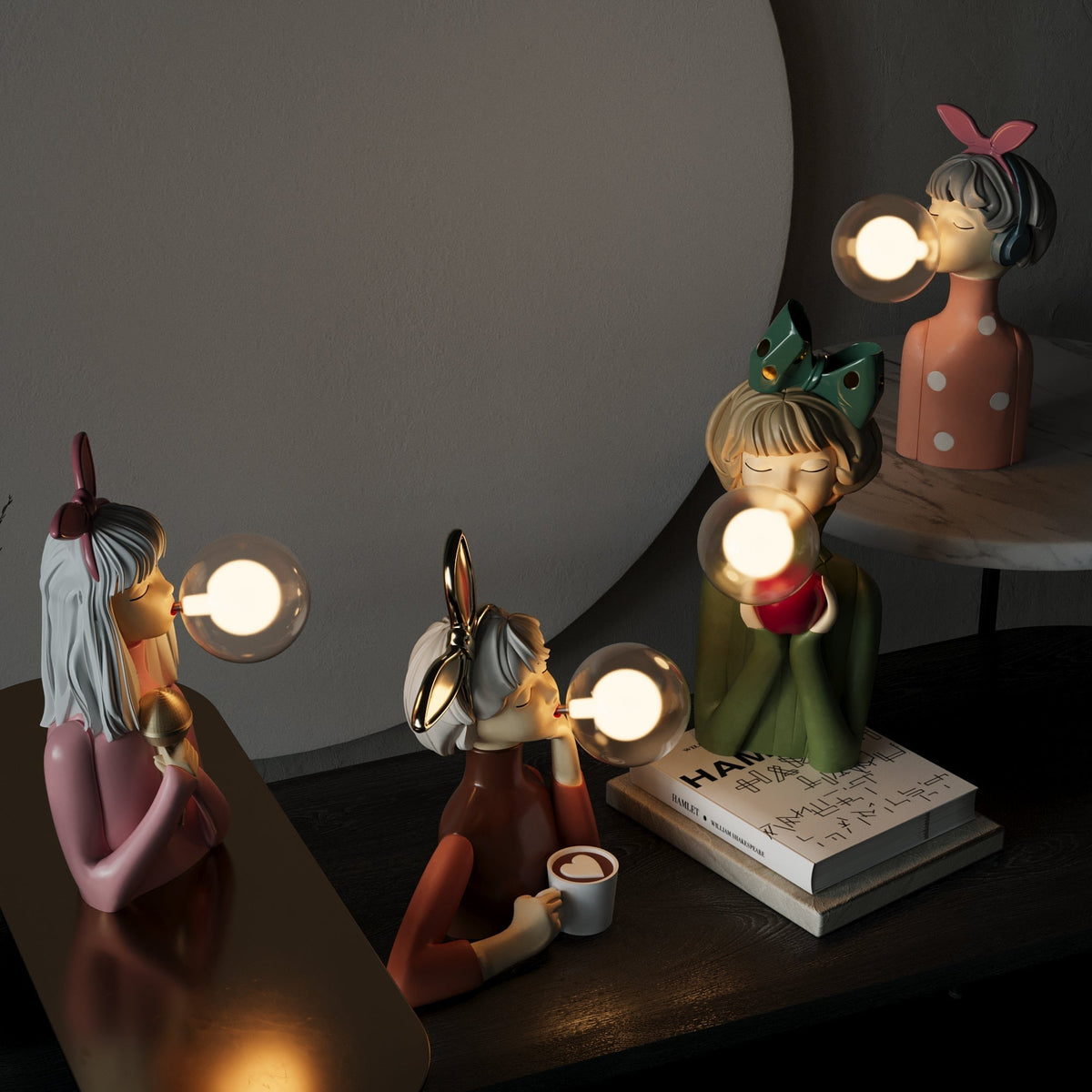 Lámpara de Mesa Artística con Figuras – Única, Juguetona y Acogedora