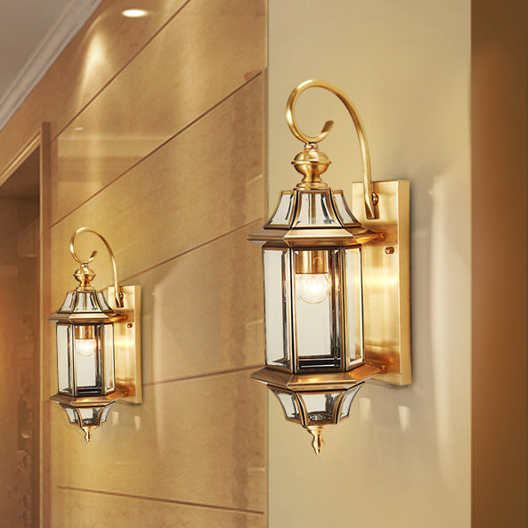 Lámparas de pared impermeables de bronce y vidrio poligonal de 1 luz de estilo europeo tradicional para dormitorio, terraza y jardín | Brehn