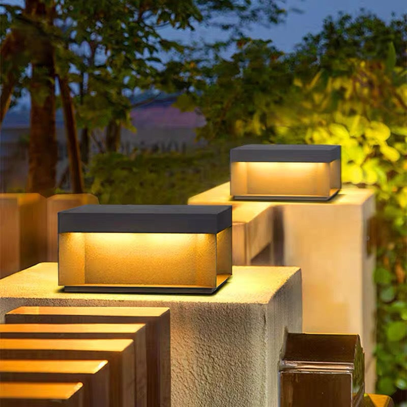 Moderna Lámpara Exterior Cuadrada de Acero Inoxidable con LED y Propiedades a Prueba de Agua y Solar para Jardín, Terraza, Entrada | Brehn