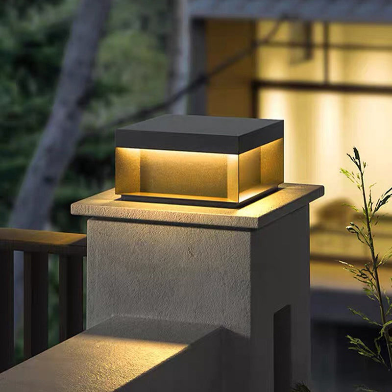 Moderna Lámpara Exterior Cuadrada de Acero Inoxidable con LED y Propiedades a Prueba de Agua y Solar para Jardín, Terraza, Entrada | Brehn