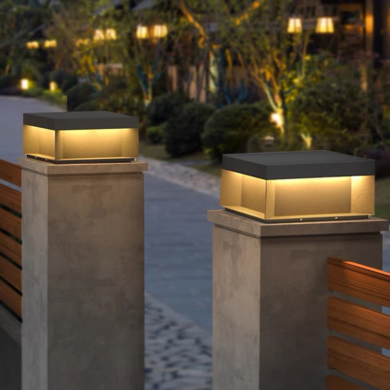 Moderna Lámpara Exterior Cuadrada de Acero Inoxidable con LED y Propiedades a Prueba de Agua y Solar para Jardín, Terraza, Entrada | Brehn