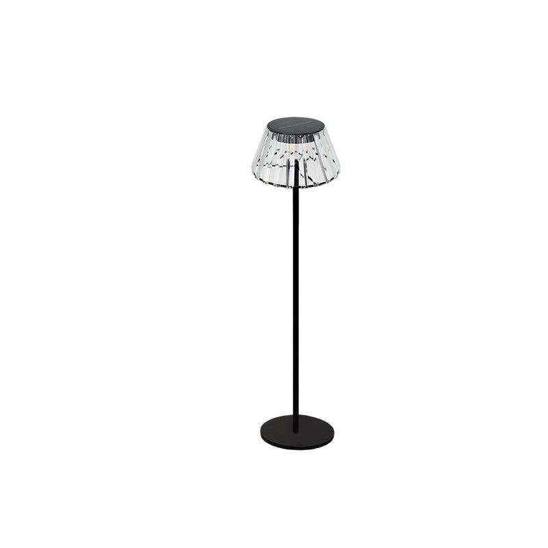 Lámpara de pie LED exterior industrial contemporánea a prueba de agua con carga solar y USB para el jardín | Brehn