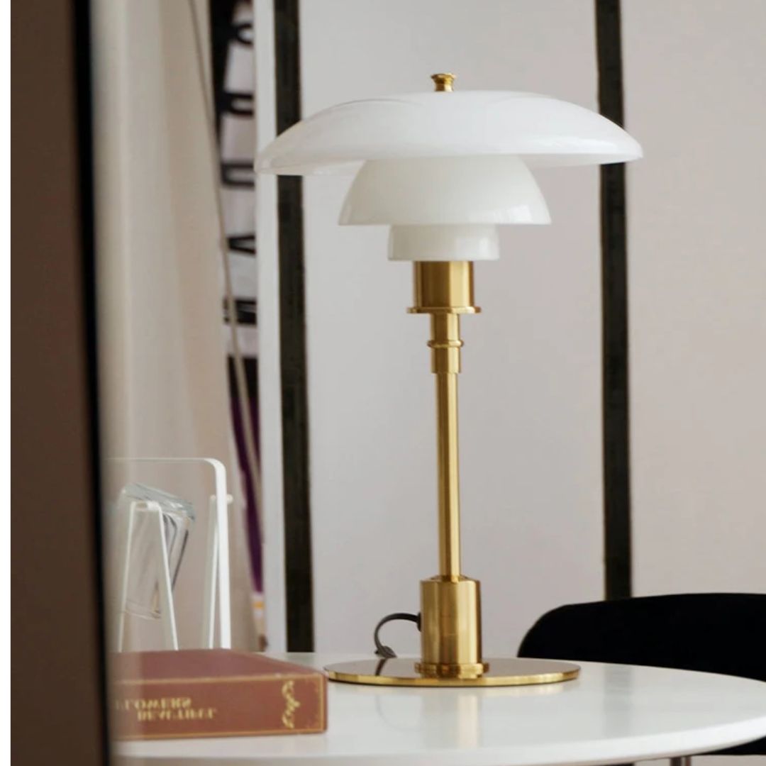 Lámpara de Mesa con Diseño Moderno