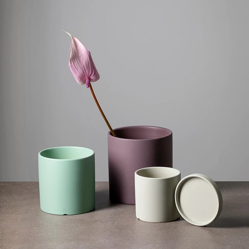 PLANTIVA – Elegante maceta de cerámica con plato