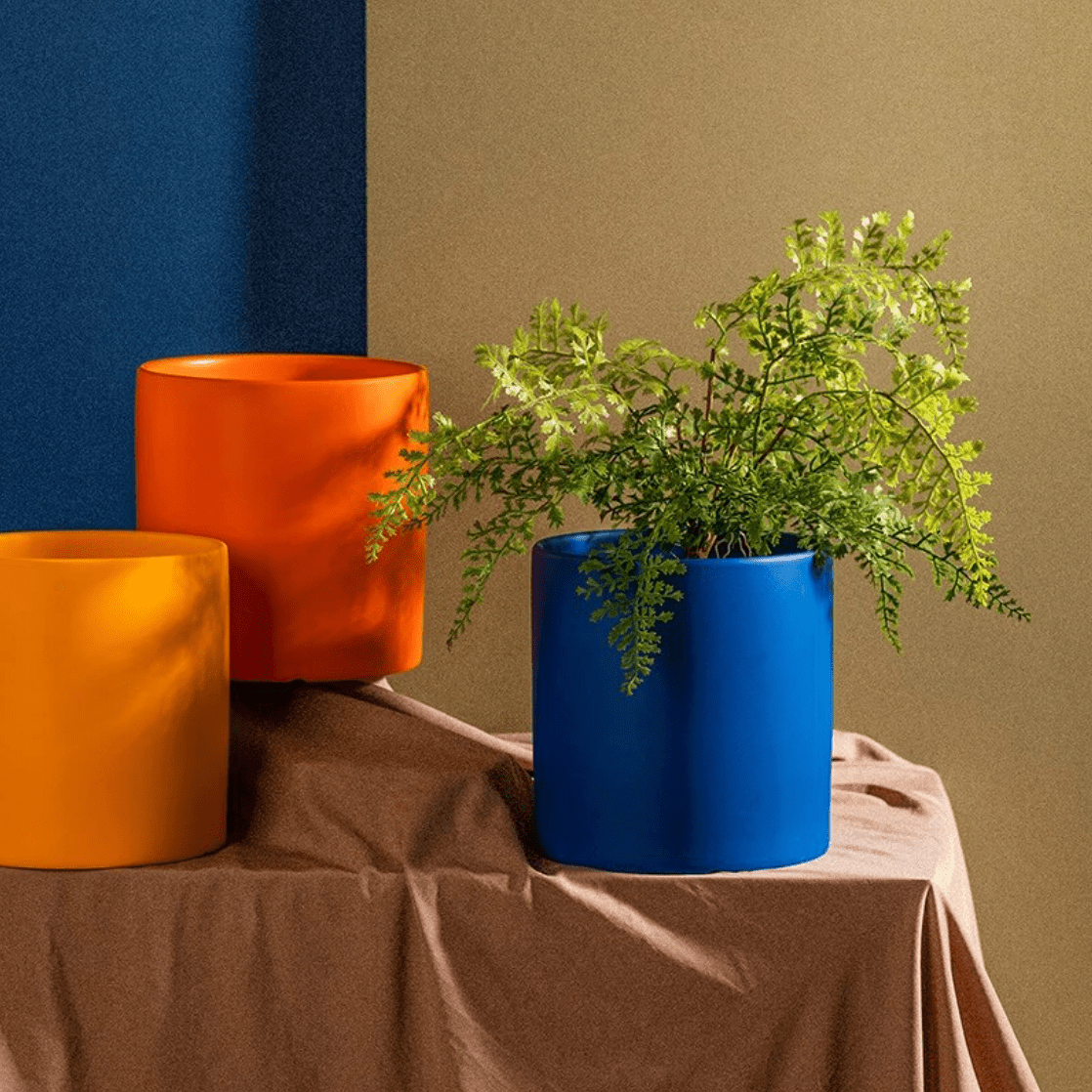 PLANTIVA – Elegante maceta de cerámica con plato