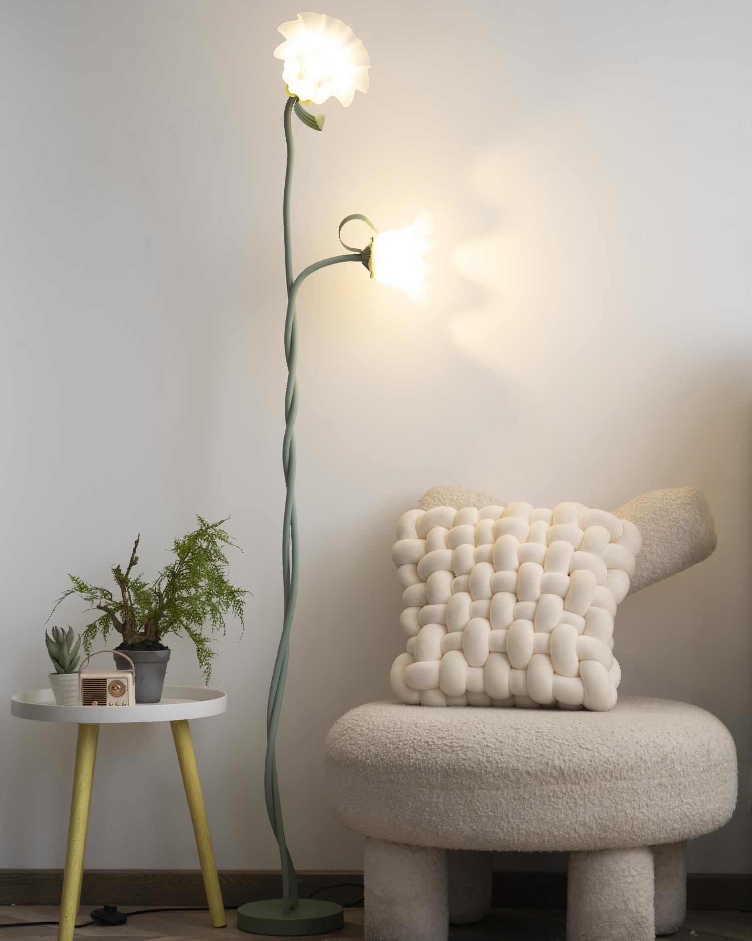 Bloomora | Lámpara de pie de diseño floreciente