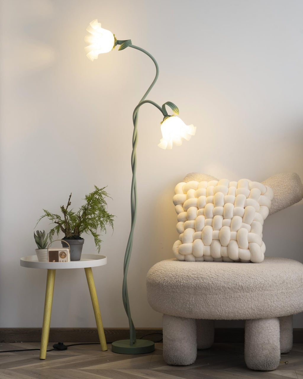 Bloomora | Lámpara de pie de diseño floreciente