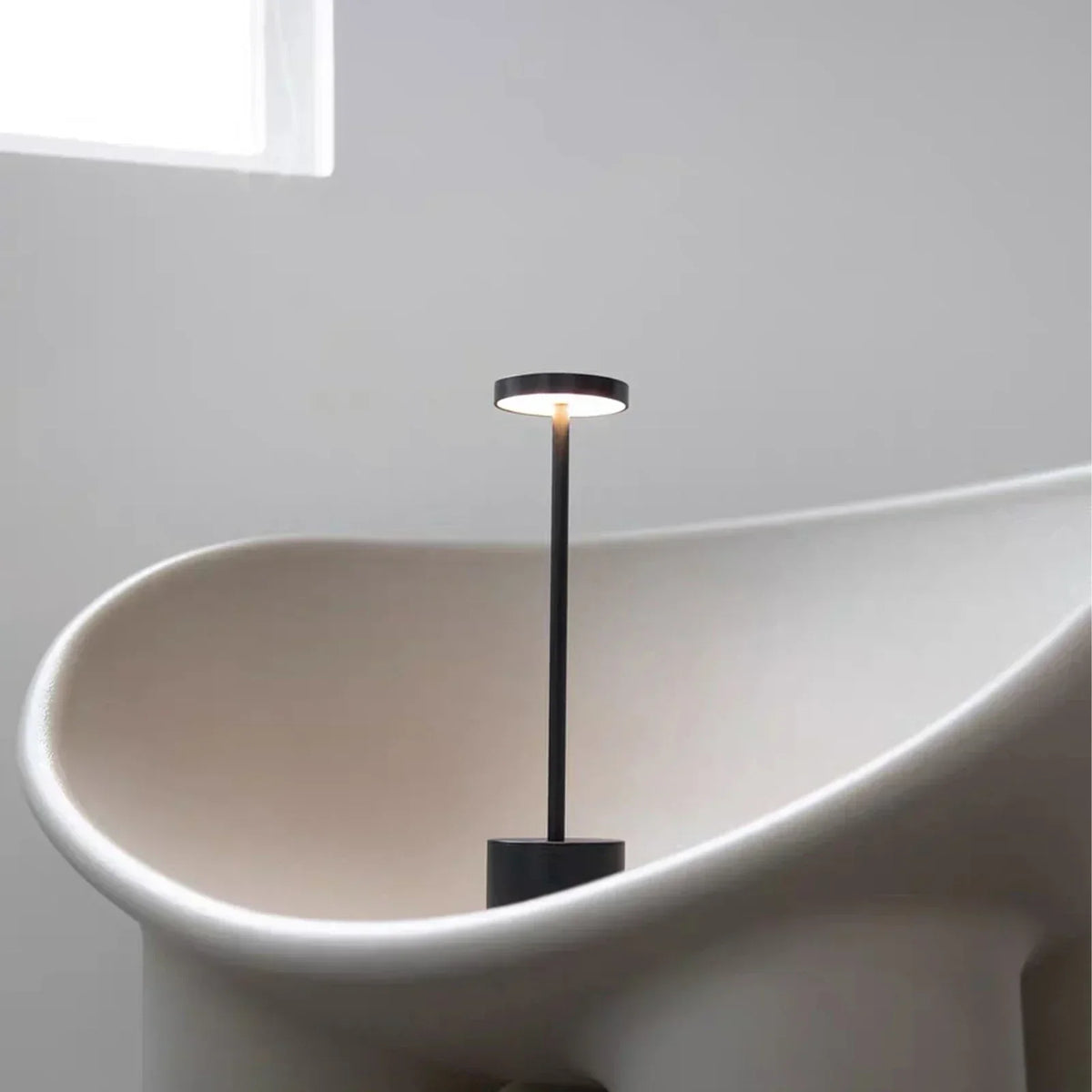 Lámpara inalámbrica clásica - Lámpara de escritorio LED con sensor táctil y 3 temperaturas de color ajustables