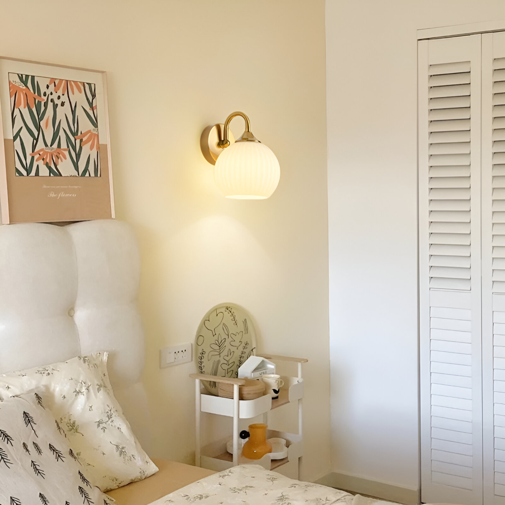 Aplique de pared de vidrio esférico contemporáneo con diseño a rayas