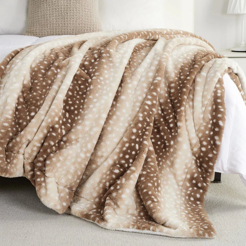 WILDCOZY – Manta de piel de ciervo acogedora con diseño de ciervo – Confort de felpa reversible