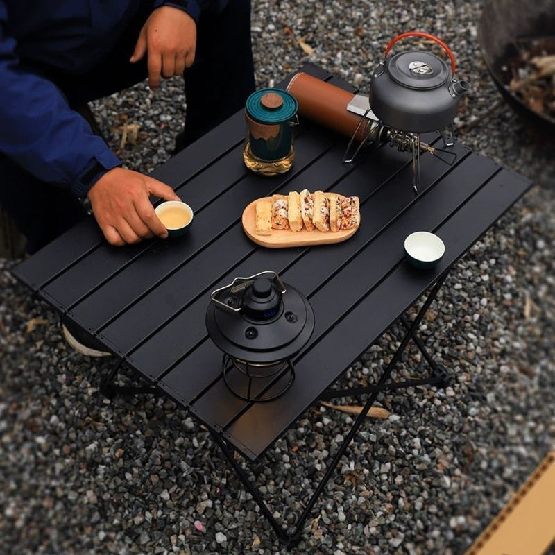 Mesa auxiliar cuadrada plegable de acero al carbono y aluminio minimalista moderna para exteriores | Brehn