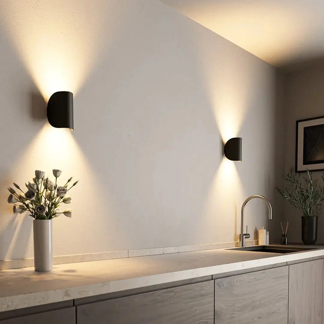 BRIGHTFLOW – Lámpara de pared LED moderna para iluminación de espacios habitables energéticamente eficiente