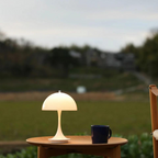 EclatéAura | Lámpara de mesa LED elegante y inalámbrica