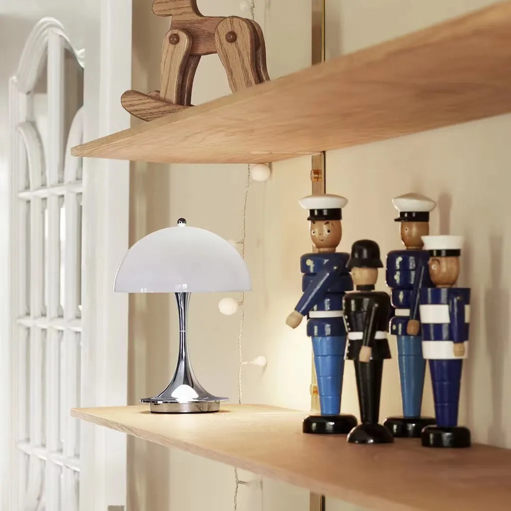 EclatéAura | Lámpara de mesa LED elegante y inalámbrica