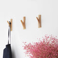 El Gancho de Pared de Rama de Madera Artesanal