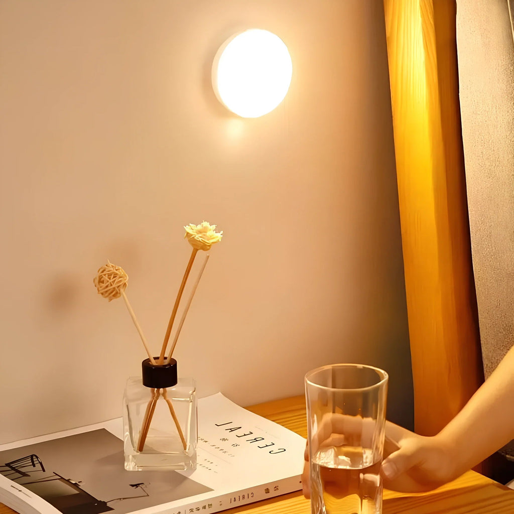 Elara Haus Luz Nocturna con Sensor de Movimiento - Luces Inalámbricas de Plástico Duradero para Interiores