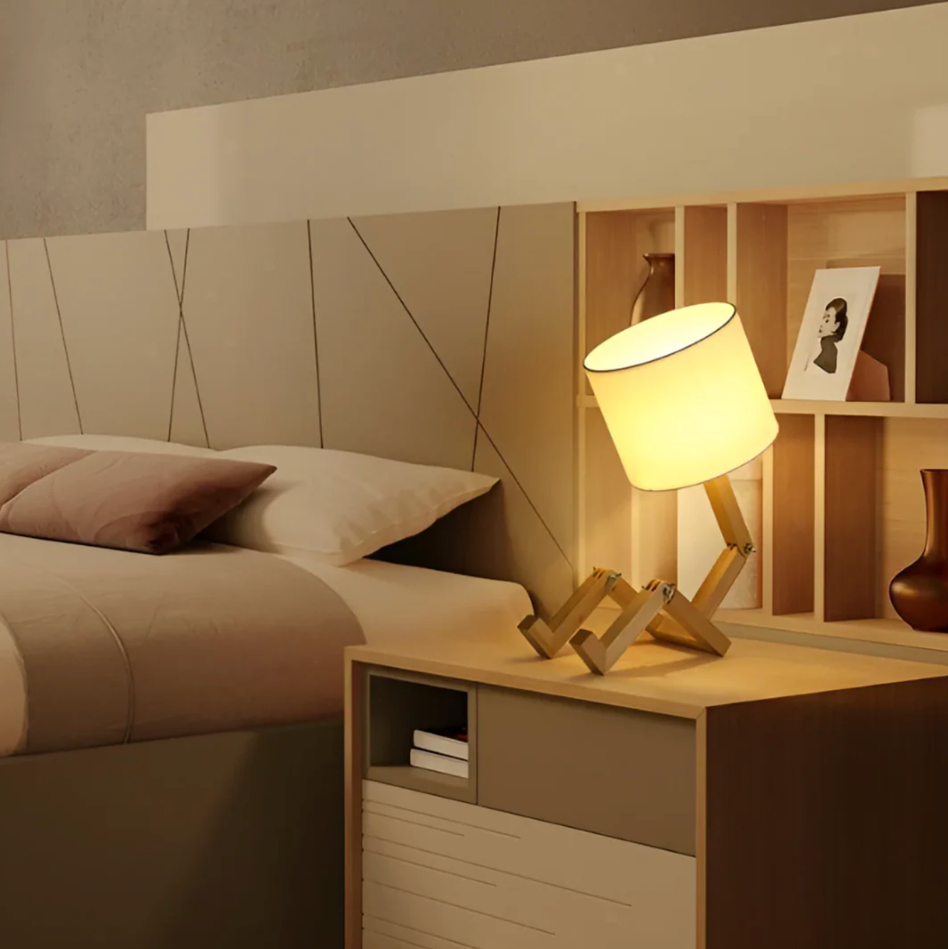 Lámpara de Mesa de Maniquí de Madera Poseable con Pantalla de Tela