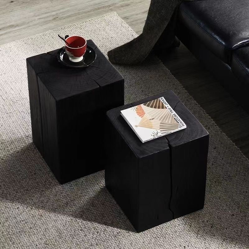 Soporte Pedestal Escultural de Madera Carbonizada Elara Haus