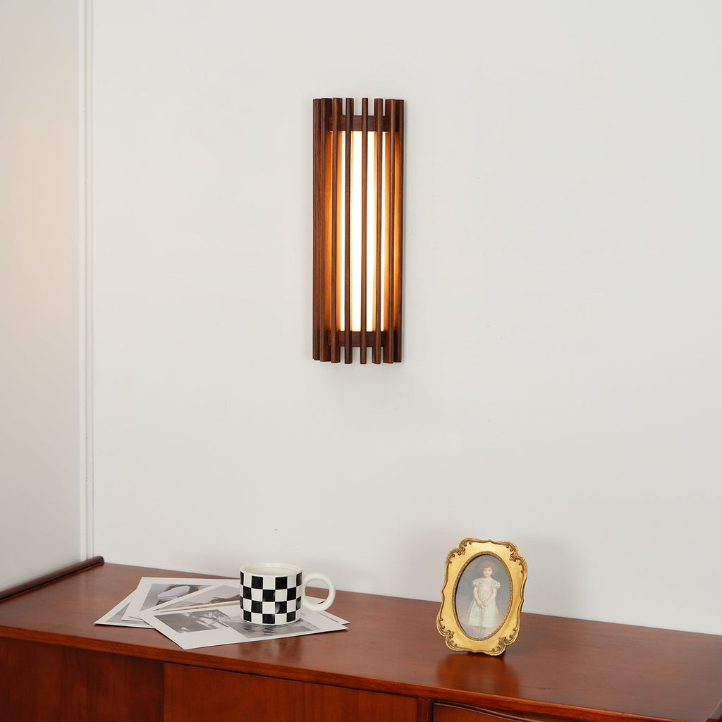 Lámpara de Pared Elara Haus - Aplique de Pared Elegante de Madera de Nogal