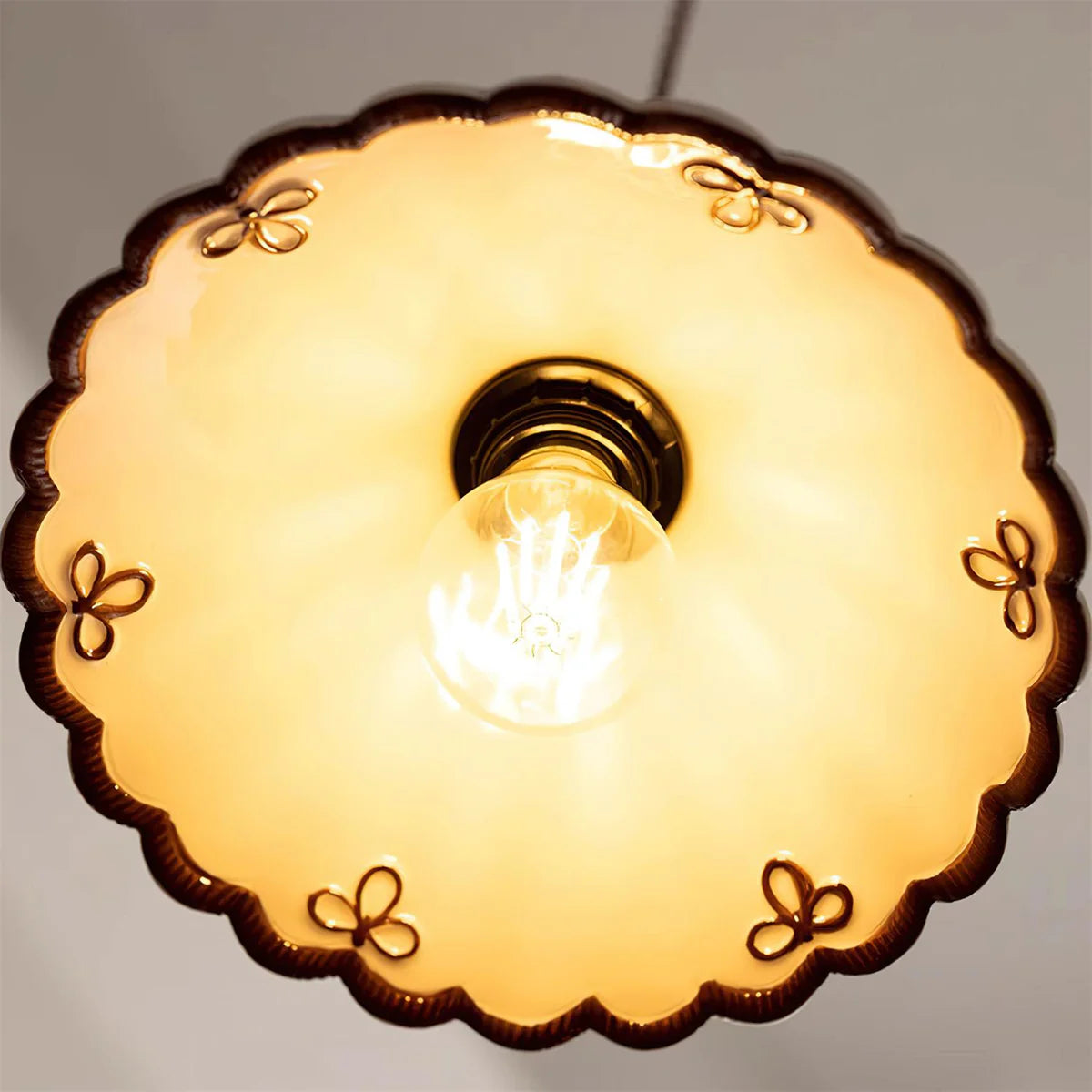Parasol Árido Luz de Techo con Borde Ondulado