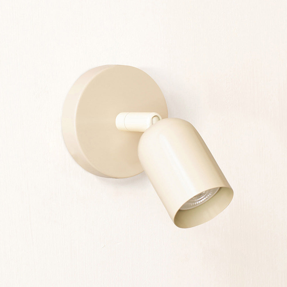 Luz de Pared de Metal Elegante para Espacios Habitables Contemporáneos