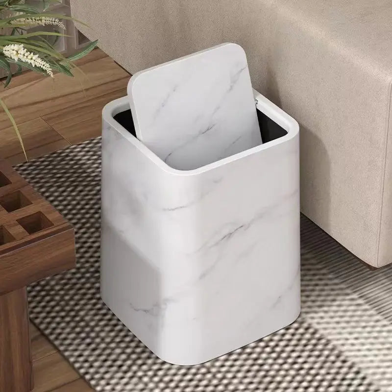Kalsten | Elegante cubo de basura con diseño de mármol y tapa oscilante