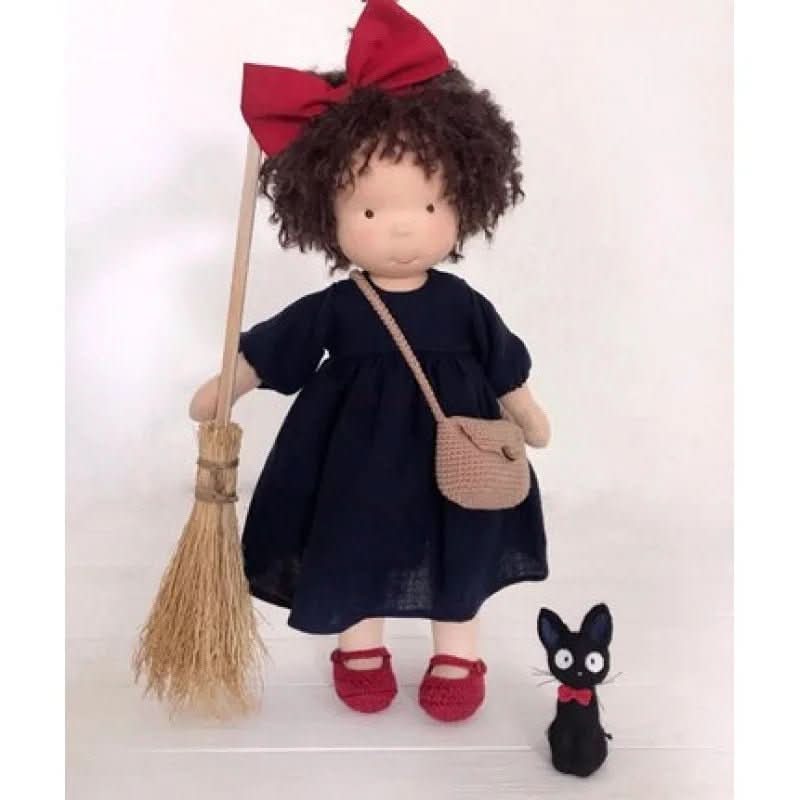 Selina – Muñeca Waldorf de algodón hecha a mano para juegos creativos