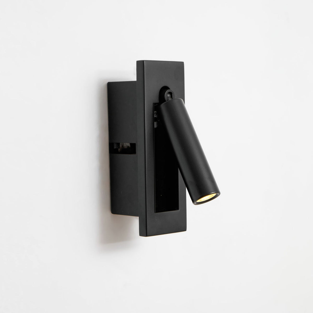 Lámpara de Lectura LED Plegable para Pared para Cama y Estudio – Ajustable, Ahorra Espacio y Luz Direccionada