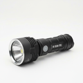 Linterna LED de alto rendimiento MS18 | 100.000 Lúmenes | 18x LEDs Cree XHP70 2.0 | Alcance de 2,3 km | IP56 a prueba de agua | Pantalla de estado OLED | Incl. paquete de batería