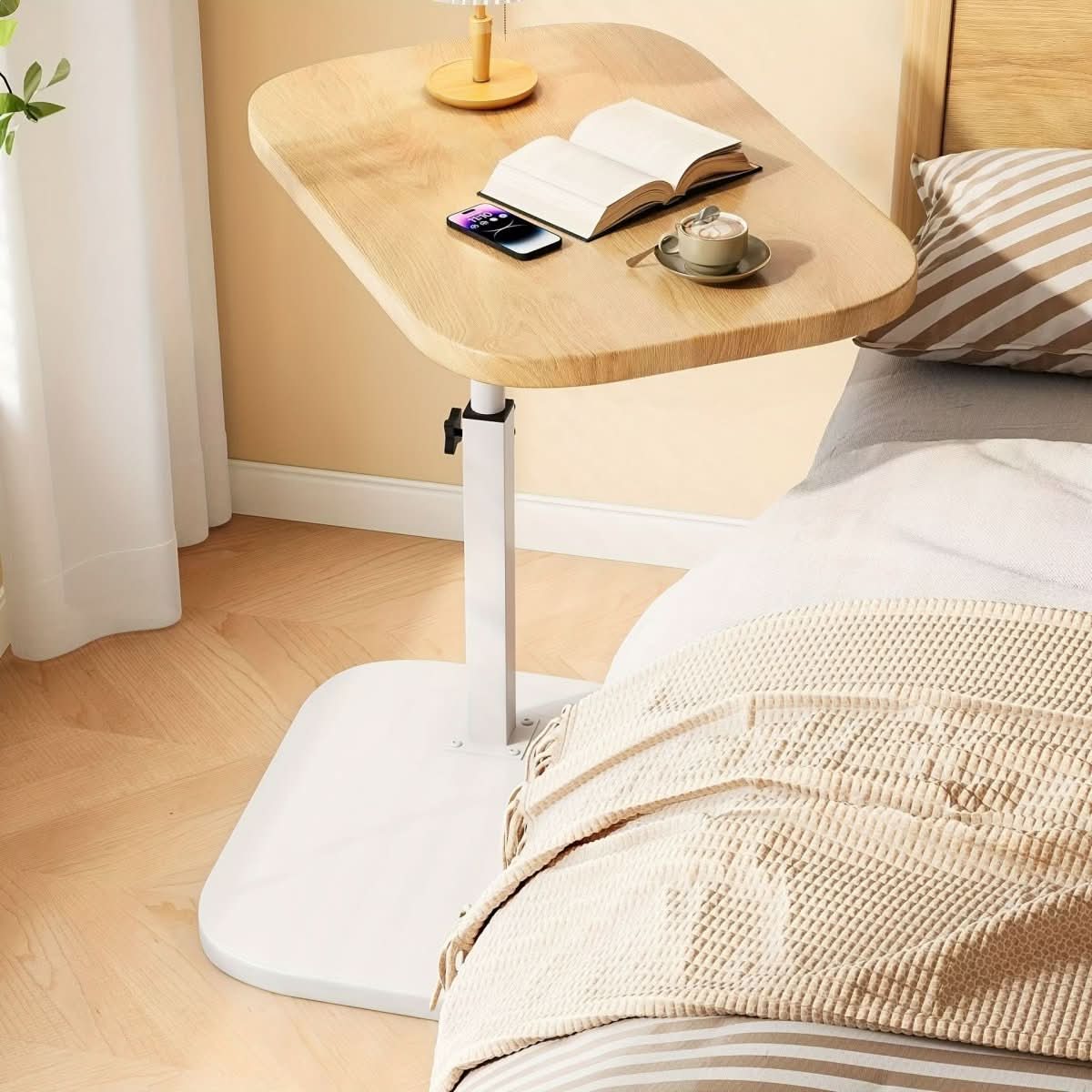 Mesa Hebra – Mesa Auxiliar Ajustable para Sofá y Cama