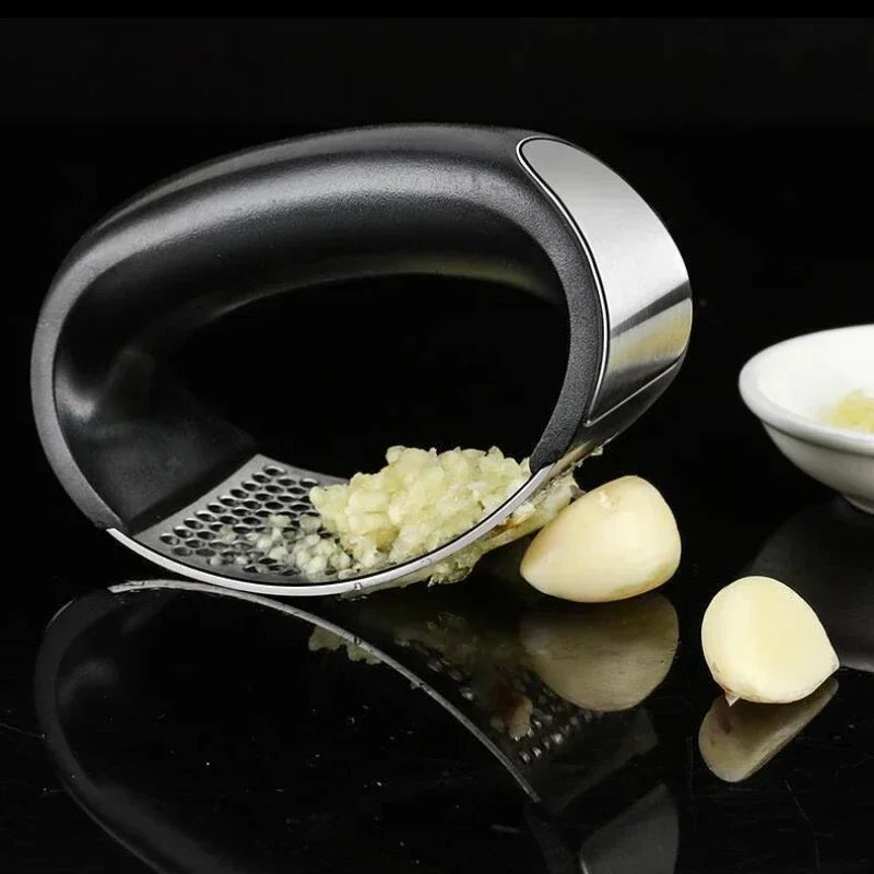 GarlicForce – prensa de ajo de acero inoxidable – fácil y rápida extracción – herramienta duradera y confiable para la cocina