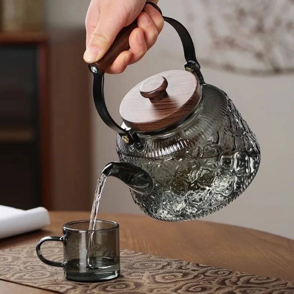 Lisslune | Tetera de Vidrio Zoie con Infusor – Hervidor de Borosilicato Resistente al Calor de 1000ml con Mango de Madera