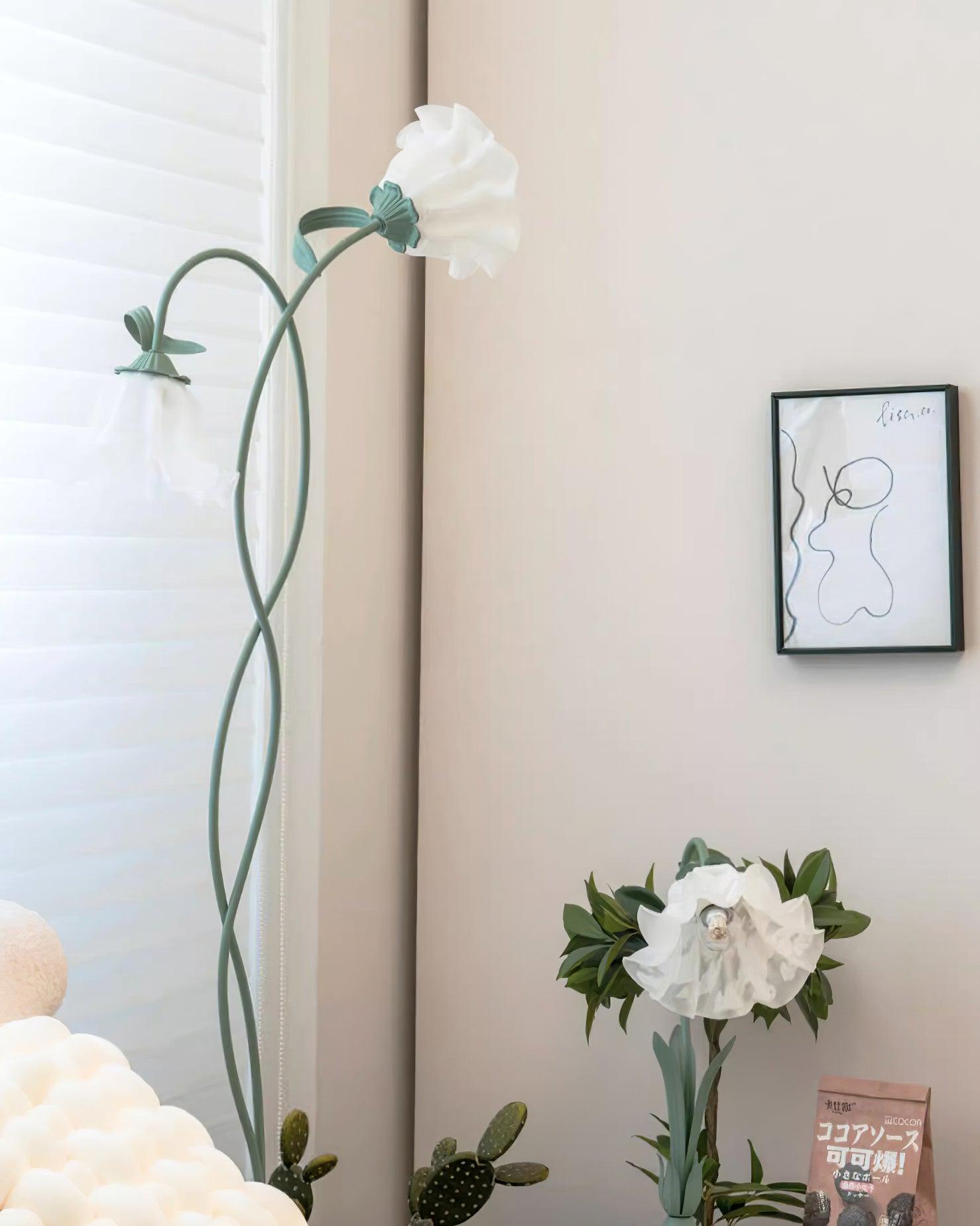 Bloomora | Lámpara de pie de diseño floreciente