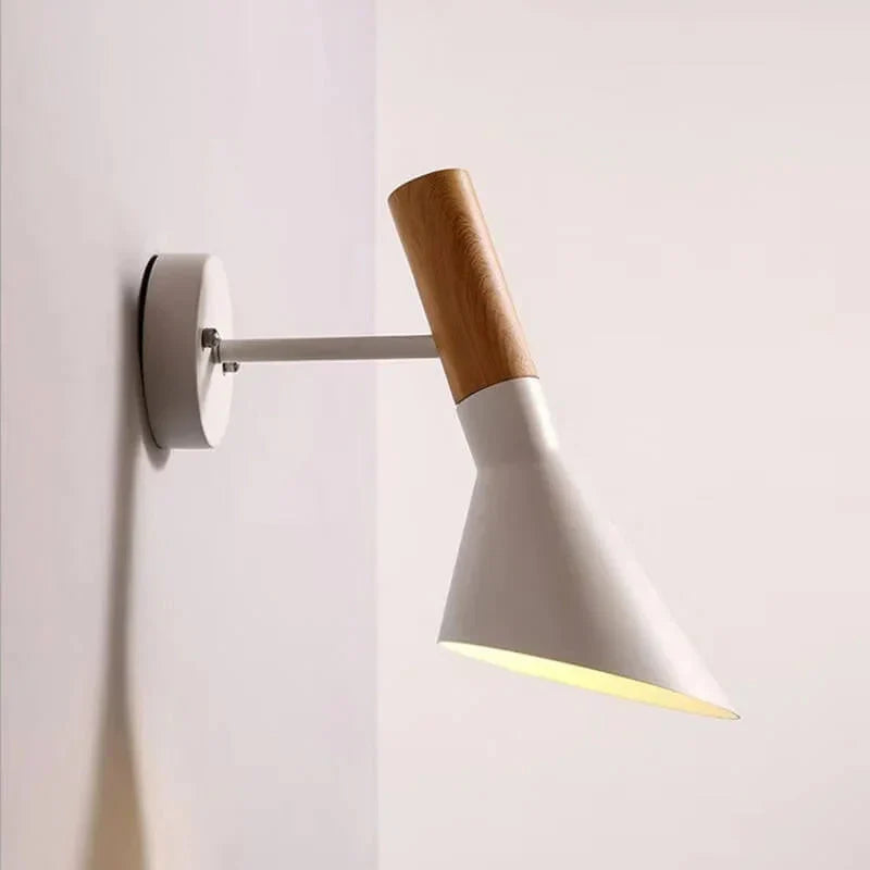 Norvia | Lámpara de escritorio LED de diseño moderno