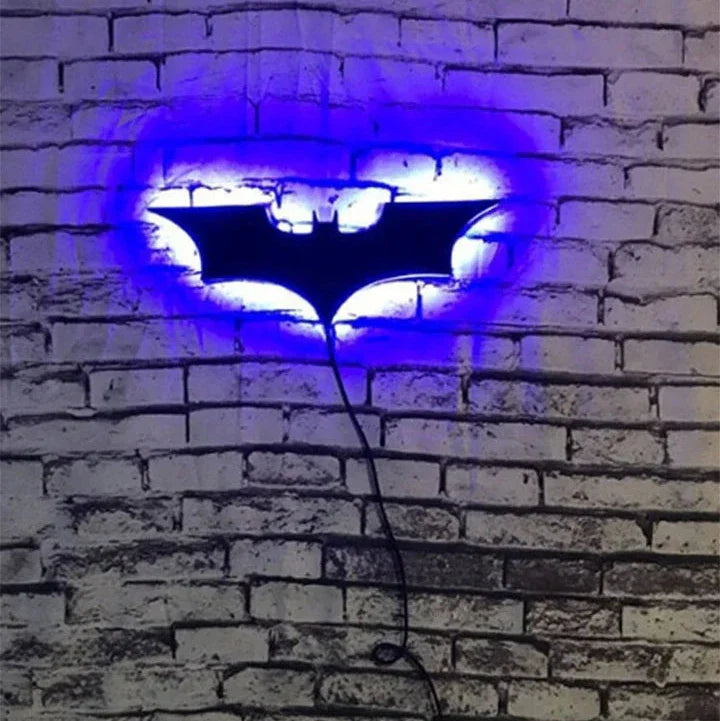 BatmanAura – Lámpara de pared LED moderna de Batman con control remoto