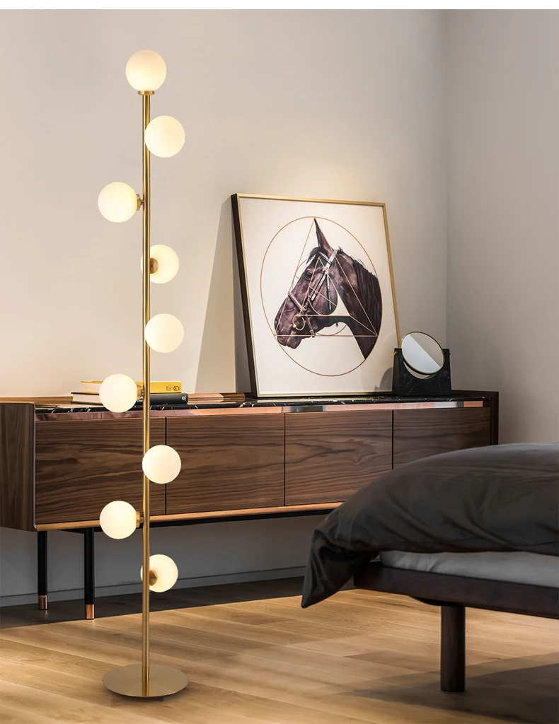 Celestina | Lámpara de pie de diseño con luz esférica