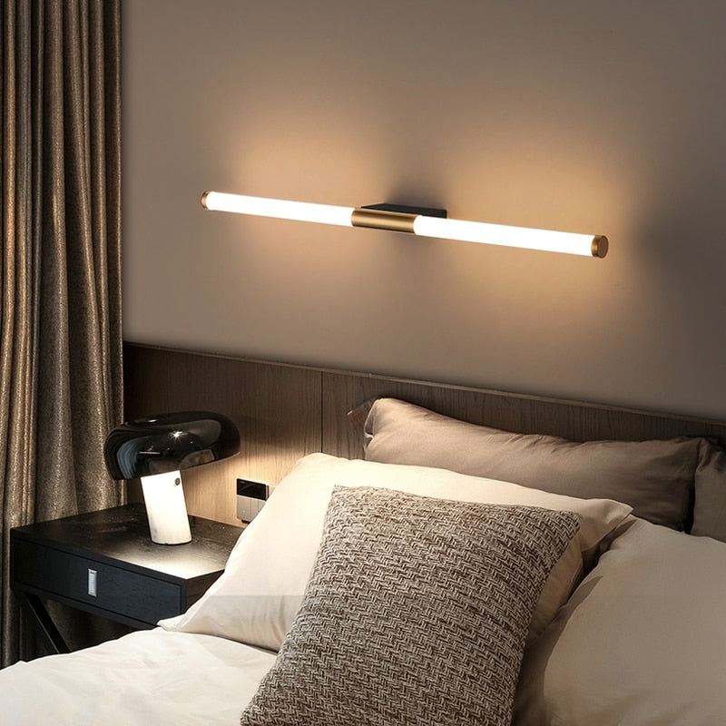 Aurora | Lámpara de pared LED moderna en forma de barra para el dormitorio